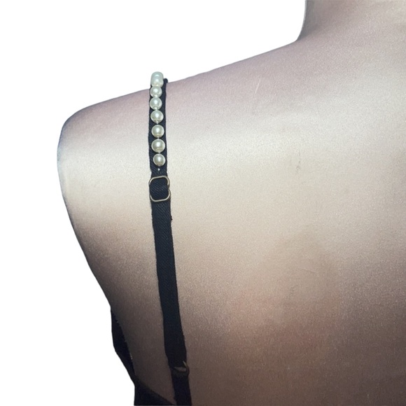 Carolina Benoit black top with beautiful pearl details. Size S - Picture 7 of 15